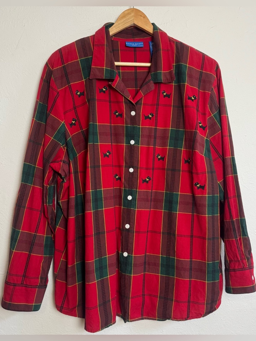 KAREN‎ SCOTT SPORT holiday Plaid Scottish Terrier Button Down Blouse